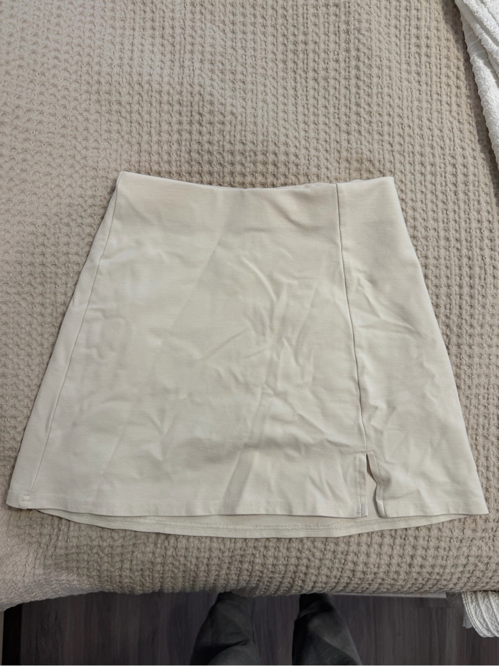 American Eagle Outfitters Cream A-Line Mini Skirt